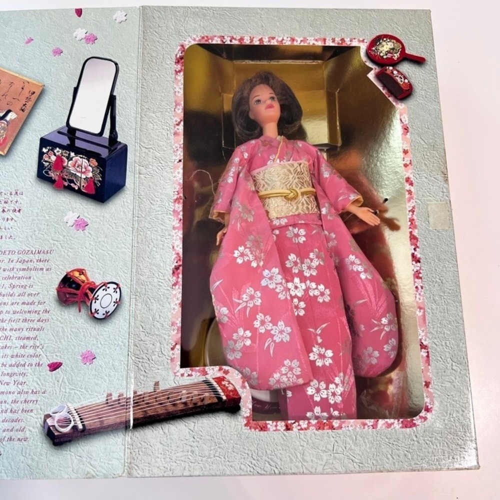 Mattel Happy New Year Barbie Doll Pink Kimono‎ 1996 Limited Edition 16093 Japan